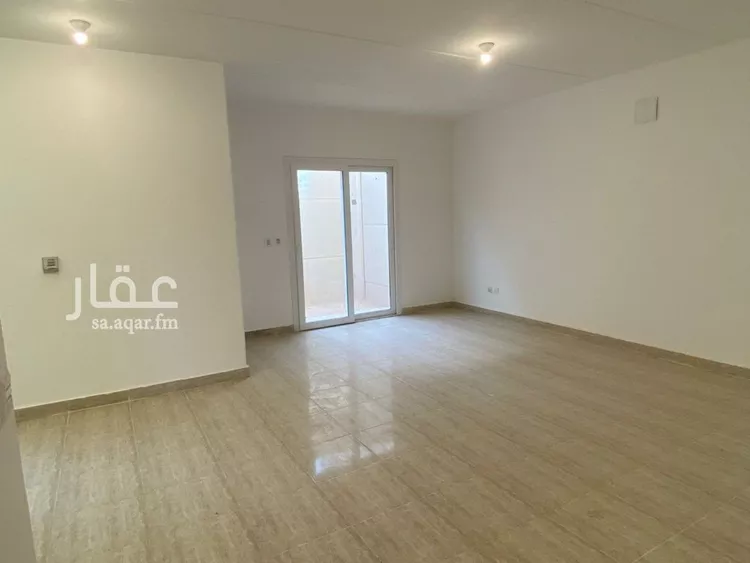 فيلا للإيجار في شارع عبدالرحمن العمادي, حي مطار الملك خالد الدولي, مدينة الرياض, منطقة الرياض صورة 4