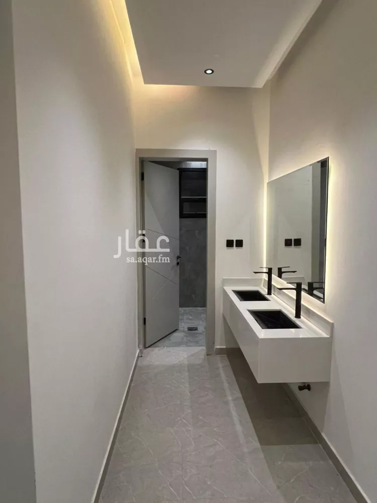 فيلا للإيجار في شارع عباس الجوهري, حي عكاظ, مدينة الرياض, منطقة الرياض