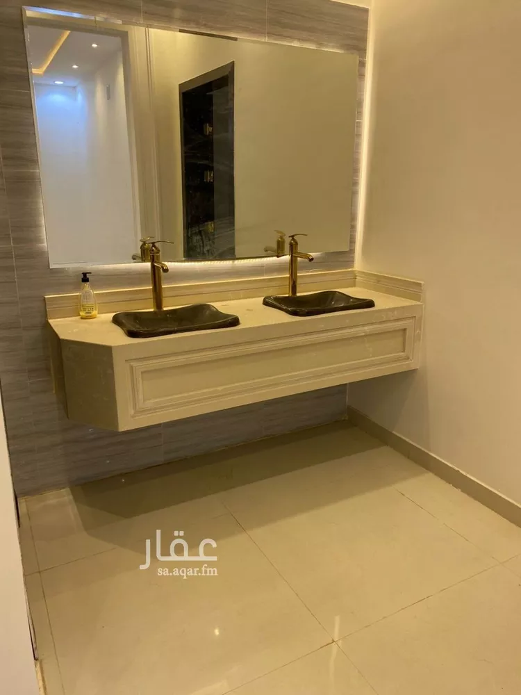 فيلا للإيجار في شارع السخاء, حي بدر, مدينة الرياض, منطقة الرياض صورة 2