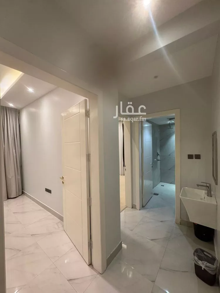 شقة للإيجار في شارع رقم 306, حي الملقا, مدينة الرياض, منطقة الرياض 1 صورة