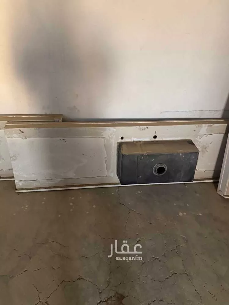 غرفة للبيع في شارع محمد بن أحمد صباغ ، حي مريخ ، جدة ، جدة صورة 4