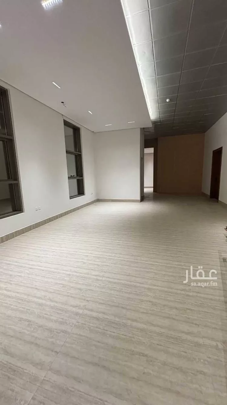مكتب تجاري للإيجار في شارع ابي بكر الصديق الفرعي, حي الياسمين, مدينة الرياض, منطقة الرياض صورة 5