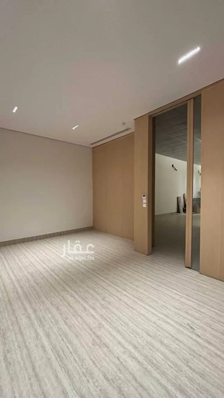 مكتب تجاري للإيجار في شارع ابي بكر الصديق الفرعي, حي الياسمين, مدينة الرياض, منطقة الرياض