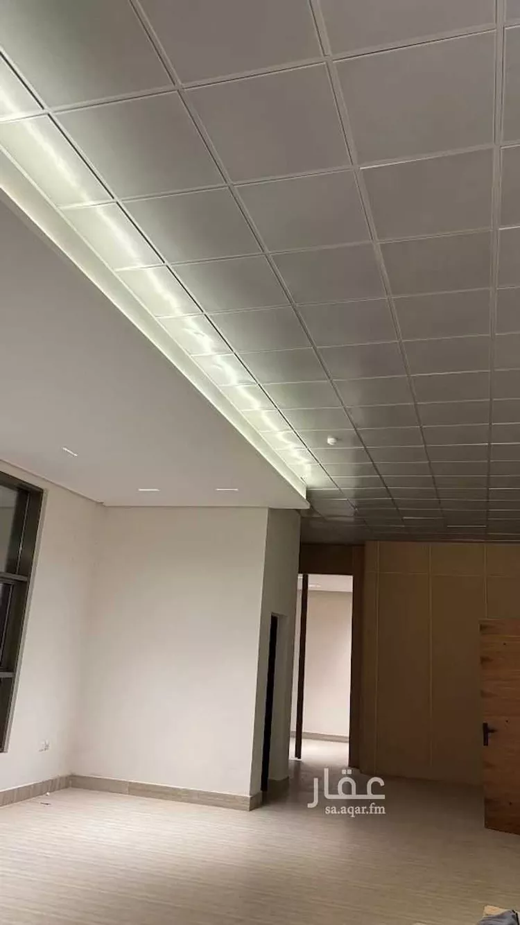 مكتب تجاري للإيجار في شارع ابي بكر الصديق الفرعي, حي الياسمين, مدينة الرياض, منطقة الرياض صورة 2