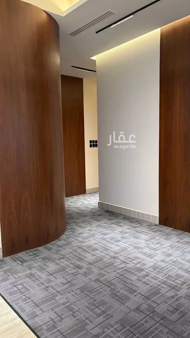 مكتب تجاري للإيجار في شارع ابي بكر الصديق الفرعي, حي الياسمين, مدينة الرياض, منطقة الرياض صورة 2