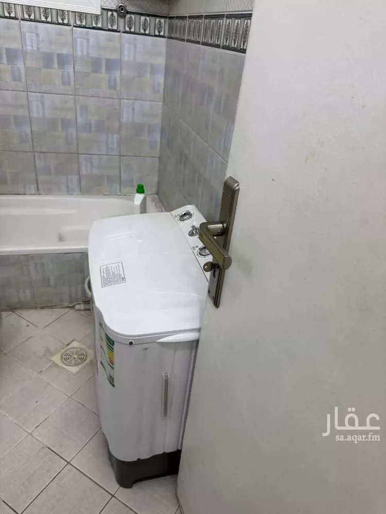 شقة للإيجار في شارع شارع الامير ناصر بن سعود بن فرحان, حي الرصيفة, مدينة مكة المكرمة, منطقة مكة المكرمة 12