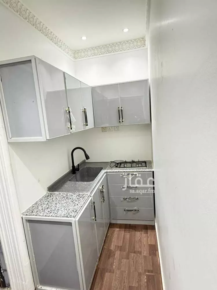 شقة للإيجار في شارع محمد بن ايمن ، حي المعيزيلة ، الرياض ، منطقة الرياض صورة 2