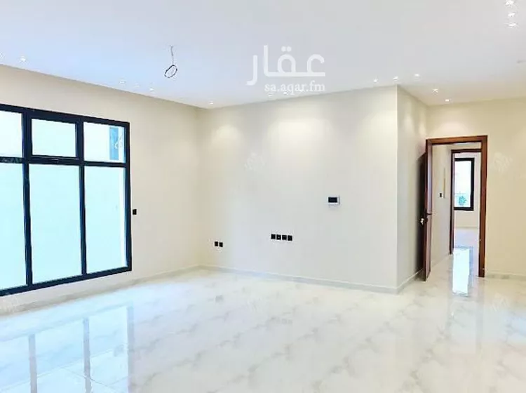 فيلا للبيع في شارع النجيب القوصي, حي المهدية, مدينة الرياض, منطقة الرياض صورة 4