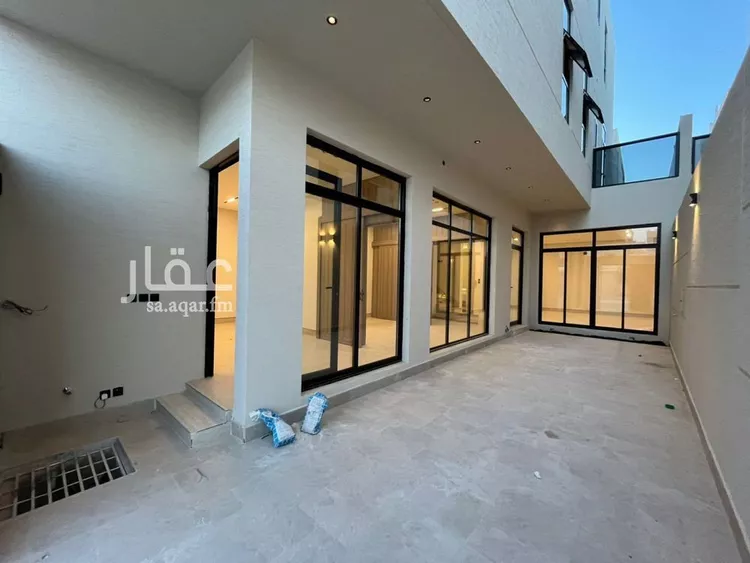 فيلا للبيع في شارع أبي الشيخ الأصبهاني, حي المهدية, مدينة الرياض, منطقة الرياض صورة 2