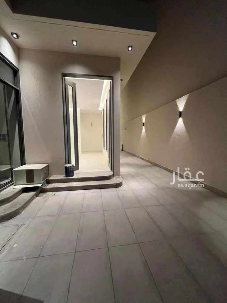 فيلا للبيع في شارع أحمد بن قطرب, حي المهدية, مدينة الرياض, منطقة الرياض صورة 2