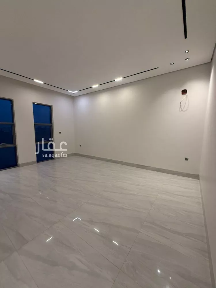 فيلا للبيع في شارع أبي الشيخ الأصبهاني, حي المهدية, مدينة الرياض, منطقة الرياض 17