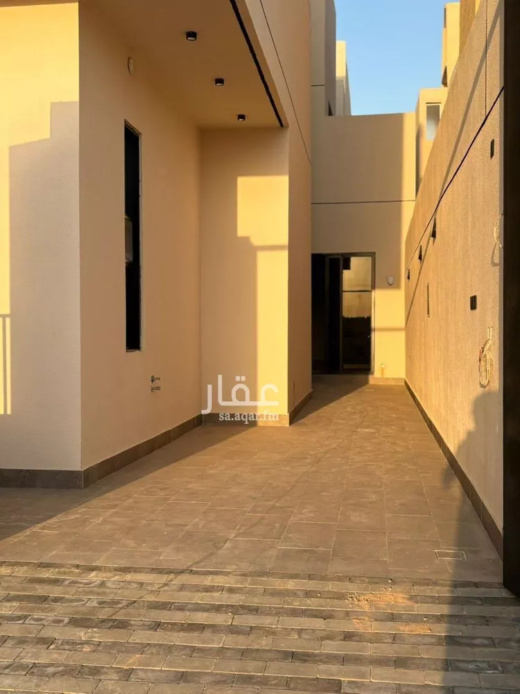 فيلا للبيع في شارع أبي الشيخ الأصبهاني, حي المهدية, مدينة الرياض, منطقة الرياض صورة 4