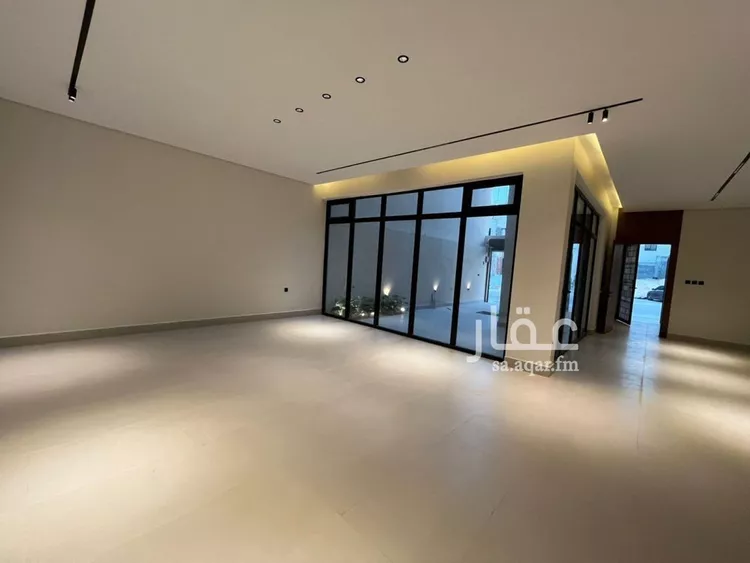 فيلا للبيع في شارع أبي الشيخ الأصبهاني, حي المهدية, مدينة الرياض, منطقة الرياض صورة 3