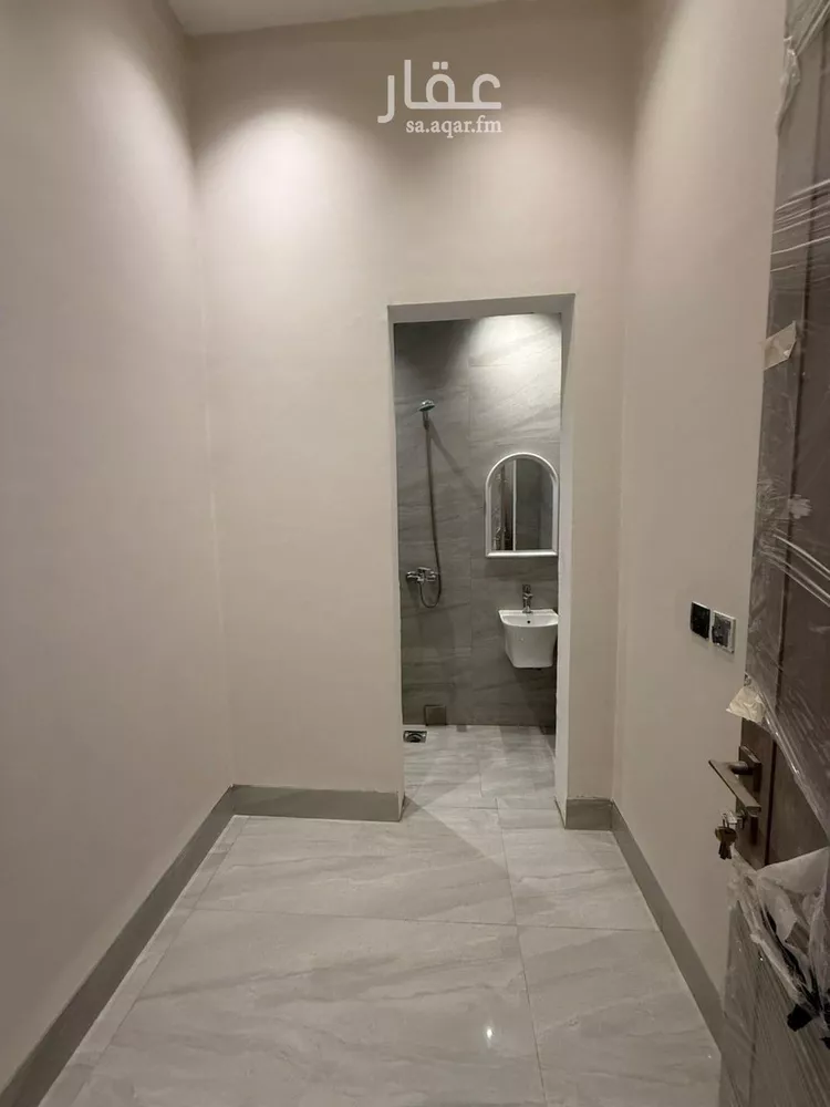 فيلا للبيع في شارع أبي الشيخ الأصبهاني, حي المهدية, مدينة الرياض, منطقة الرياض صورة 4