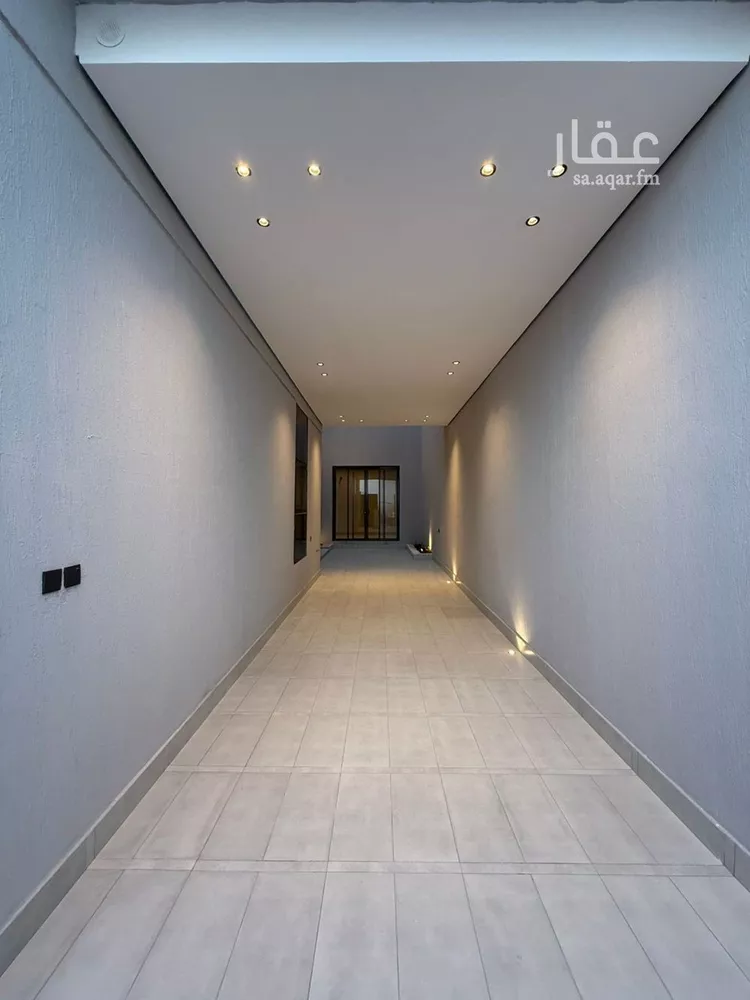 فيلا للبيع في شارع أبي الشيخ الأصبهاني, حي المهدية, مدينة الرياض, منطقة الرياض 10