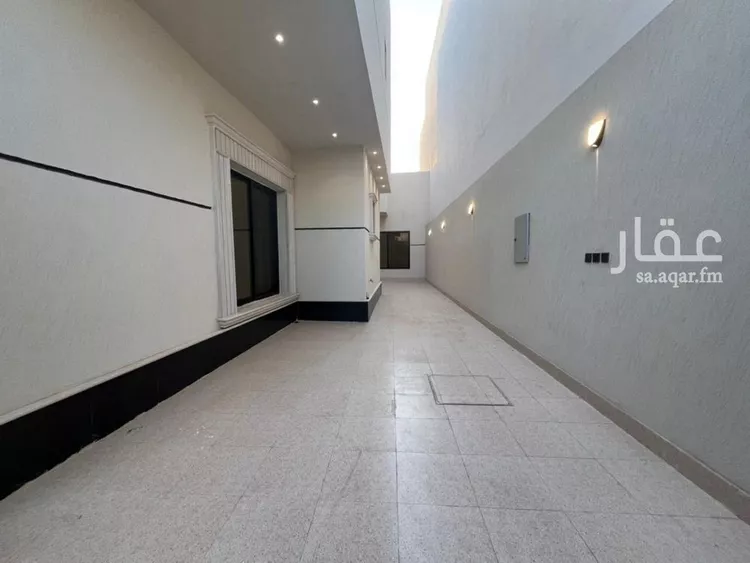 فيلا للبيع في شارع كرم الحربي, حي المهدية, مدينة الرياض, منطقة الرياض صورة 3