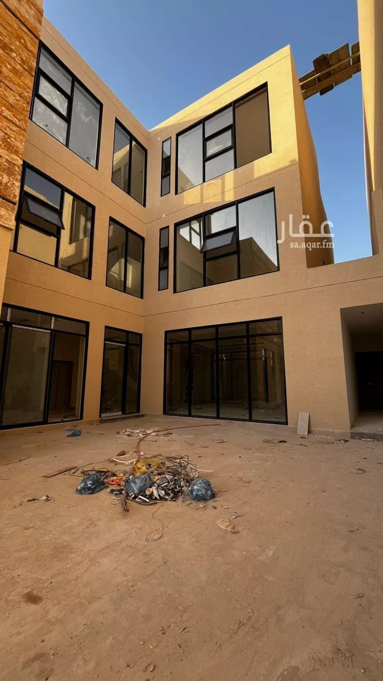 فيلا للبيع في شارع عبدالحق الهاشمي, حي المهدية, مدينة الرياض, منطقة الرياض صورة 2