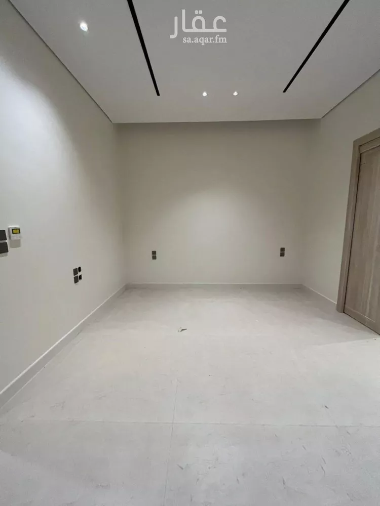 فيلا للبيع في شارع أحمد بن قطرب, حي المهدية, مدينة الرياض, منطقة الرياض صورة 4