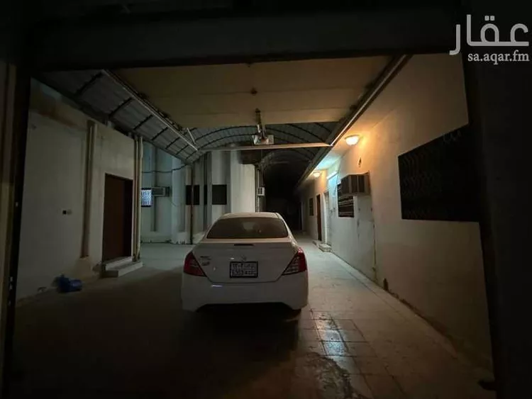 فيلا للبيع في شارع يوسف الأزدي, حي الشفاء, مدينة الرياض, منطقة الرياض صورة 4