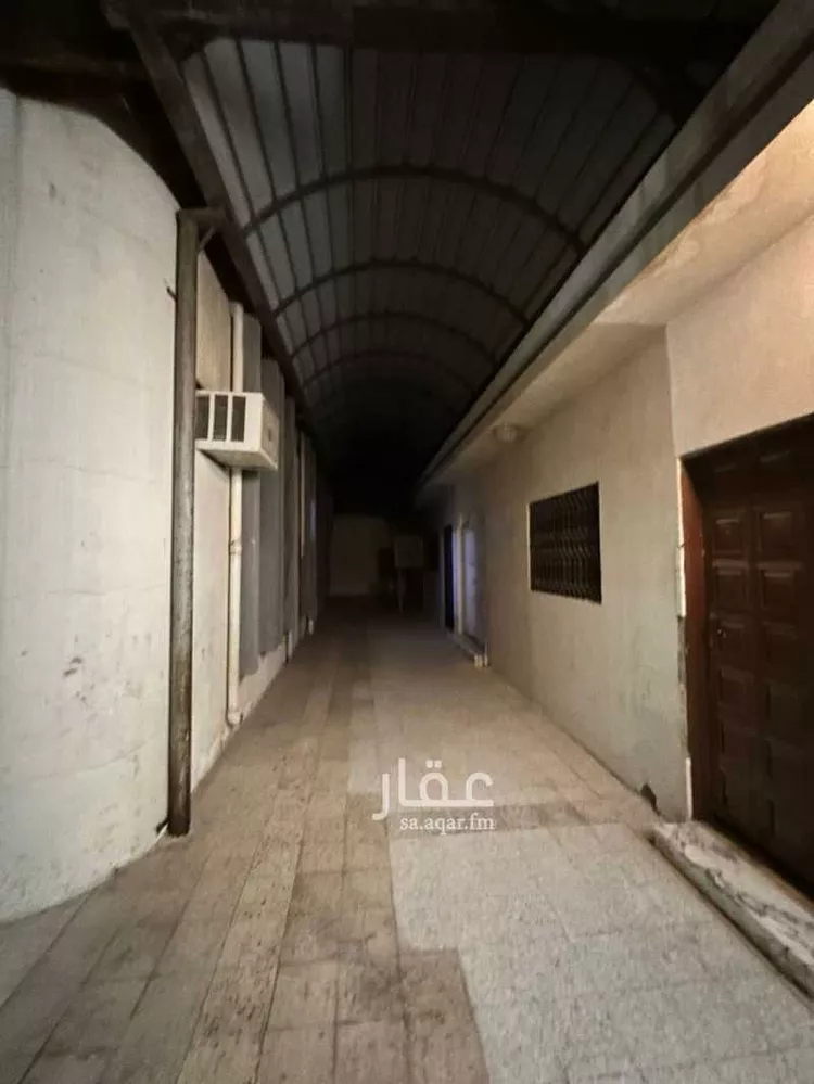 فيلا للبيع في شارع يوسف الأزدي, حي الشفاء, مدينة الرياض, منطقة الرياض صورة 4