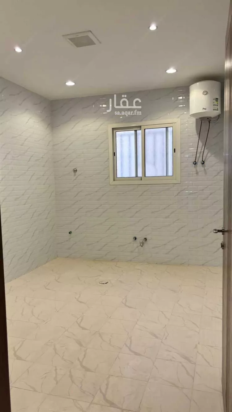 دور للبيع في شارع التغلبي, حي بدر, مدينة الرياض, منطقة الرياض صورة 4