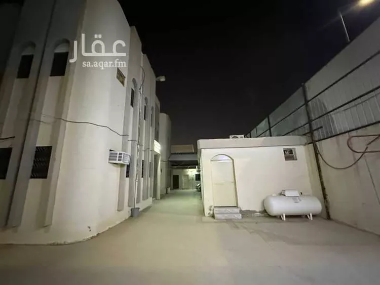 فيلا للبيع في شارع يوسف الأزدي, حي الشفاء, مدينة الرياض, منطقة الرياض صورة 3