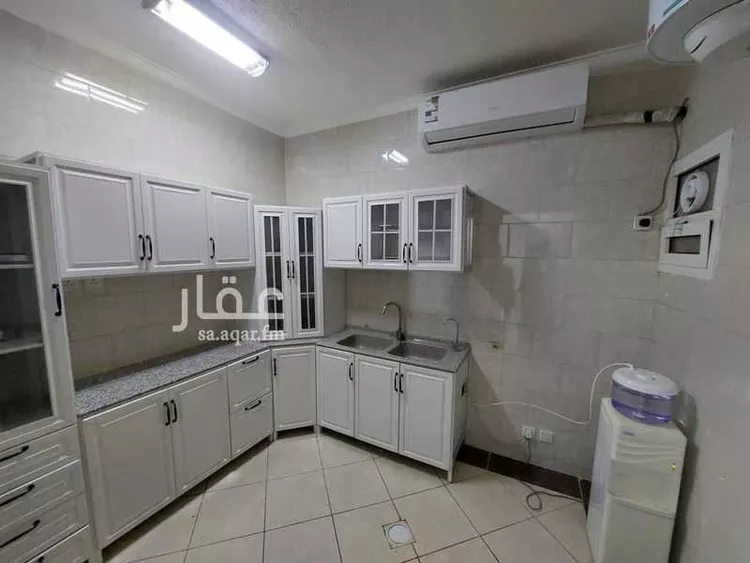 شقة للإيجار في شارع أبي الحسن الأنباري, حي العزيزية, مدينة الرياض, منطقة الرياض صورة 4