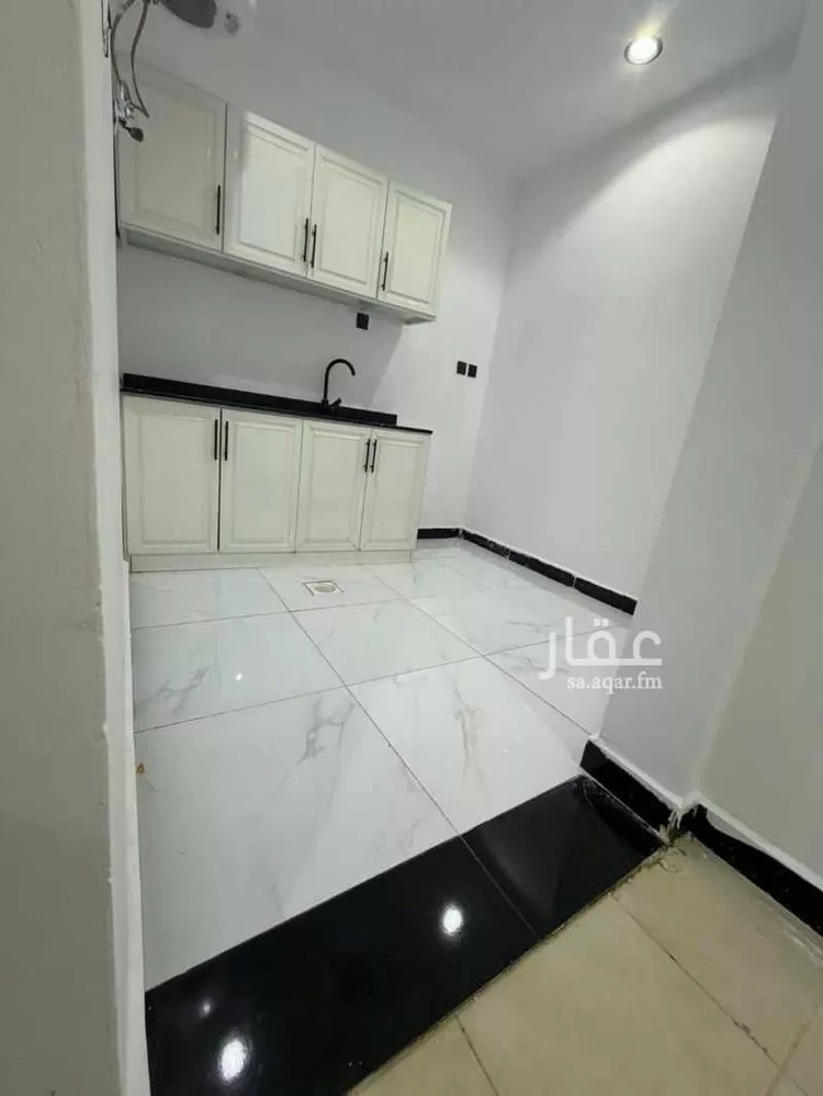 شقة للإيجار في شارع أبي صالح الجيلي, حي السليمانية, مدينة الرياض, منطقة الرياض 8