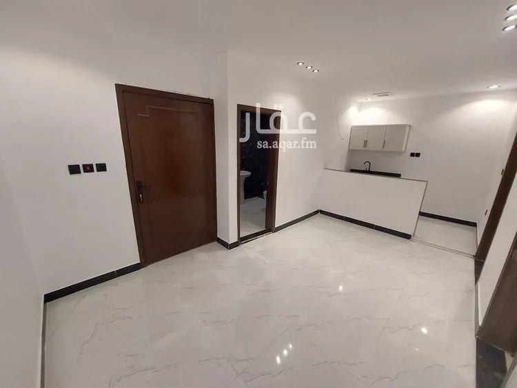 شقة للإيجار في شارع  عبدالله العنقري, حي الورود, مدينة الرياض, منطقة الرياض صورة 2