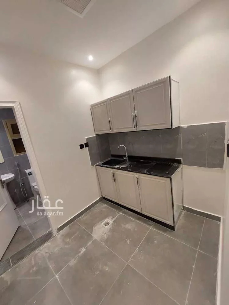 شقة للإيجار في شارع  عبدالله العنقري, حي الورود, مدينة الرياض, منطقة الرياض صورة 4