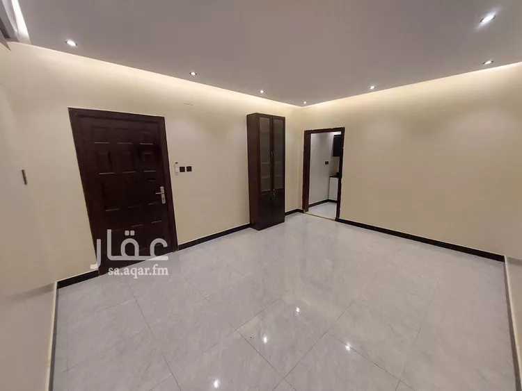 شقة للإيجار في شارع  عبدالله العنقري, حي الورود, مدينة الرياض, منطقة الرياض