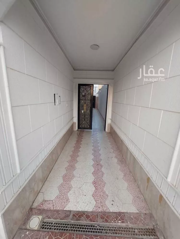 شقة للإيجار في شارع ميناء الاحمدي, حي إشبيلية, مدينة الرياض, منطقة الرياض صورة 4