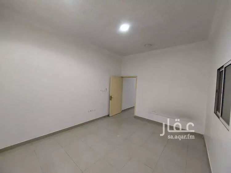 شقة للإيجار في شارع الدائري الجنوبي الفرعي, حي العزيزية, مدينة الرياض, منطقة الرياض 15