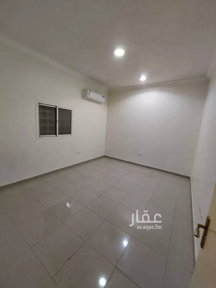 شقة للإيجار في شارع الدائري الجنوبي الفرعي, حي العزيزية, مدينة الرياض, منطقة الرياض 18