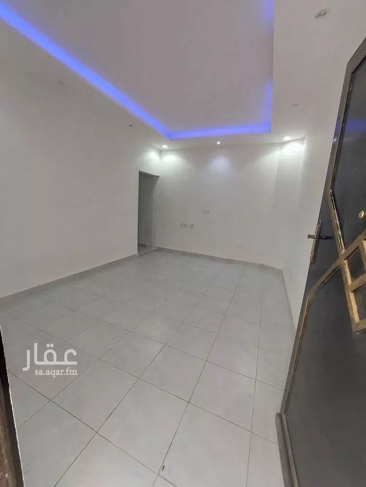 شقة للإيجار في شارع ميناء الاحمدي, حي إشبيلية, مدينة الرياض, منطقة الرياض صورة 4