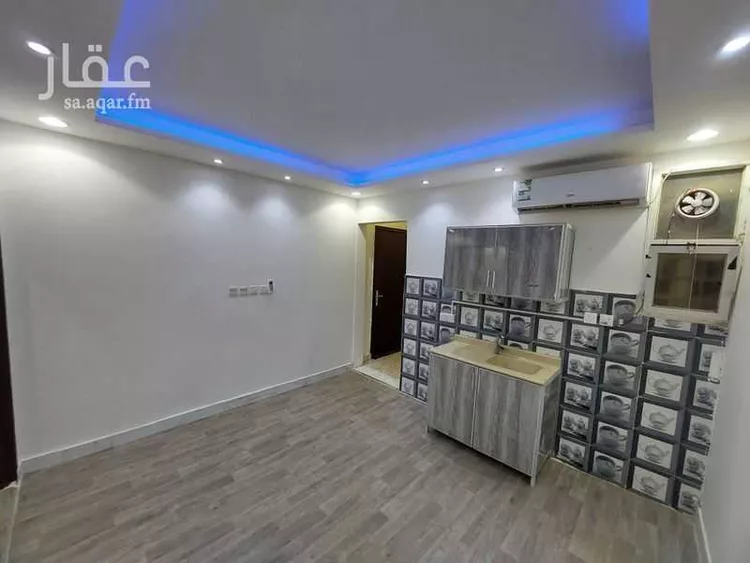 شقة للإيجار في شارع ميناء الاحمدي, حي إشبيلية, مدينة الرياض, منطقة الرياض صورة 2