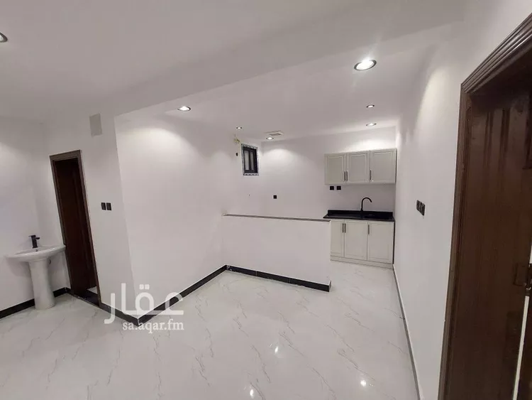 شقة للإيجار في شارع  عبدالله العنقري, حي الورود, مدينة الرياض, منطقة الرياض صورة 5