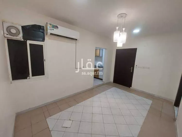 شقة للإيجار في شارع ميناء الاحمدي, حي إشبيلية, مدينة الرياض, منطقة الرياض صورة 2