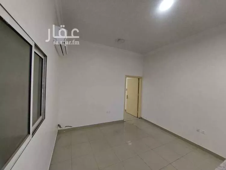 شقة للإيجار في شارع الدائري الجنوبي الفرعي, حي العزيزية, مدينة الرياض, منطقة الرياض 17