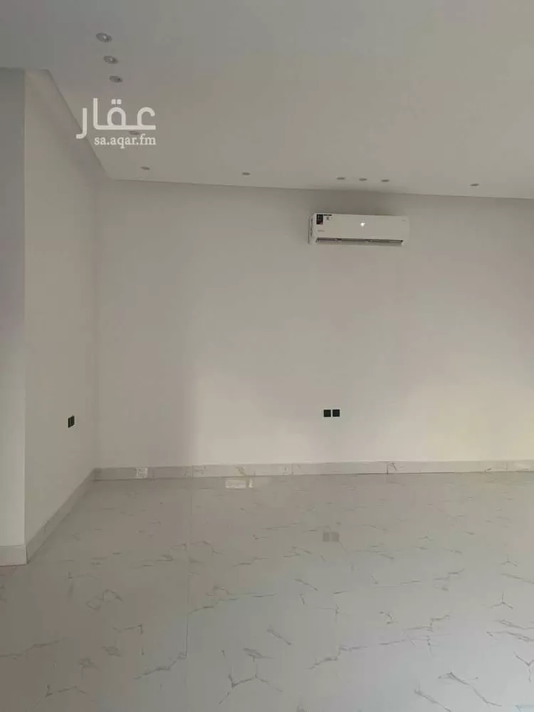 فيلا للبيع في شارع رقم 72, حي ظهرة لبن, مدينة الرياض, منطقة الرياض 9