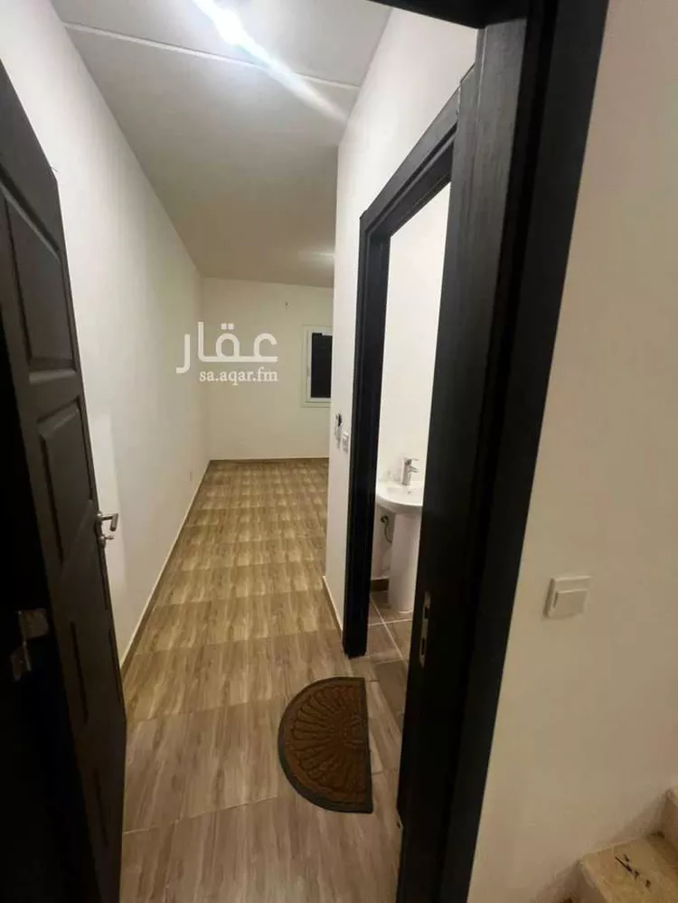 فيلا للإيجار في شارع حسن بن حيدر العدوي, حي مطار الملك خالد الدولي, مدينة الرياض, منطقة الرياض 9
