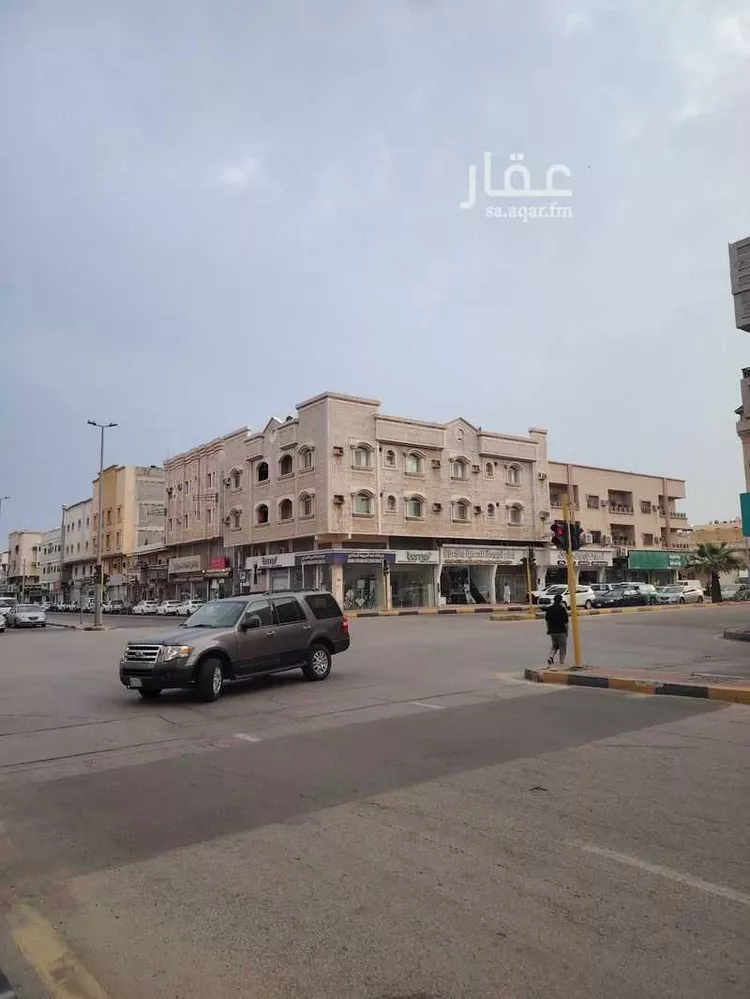 عمارة للبيع في شارع العشرون, حي الثقبة, مدينة الخبر, المنطقة الشرقية
