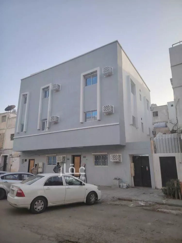 عمارة للبيع في شارع تبوك, حي الثقبة, مدينة الخبر, المنطقة الشرقية صورة 2