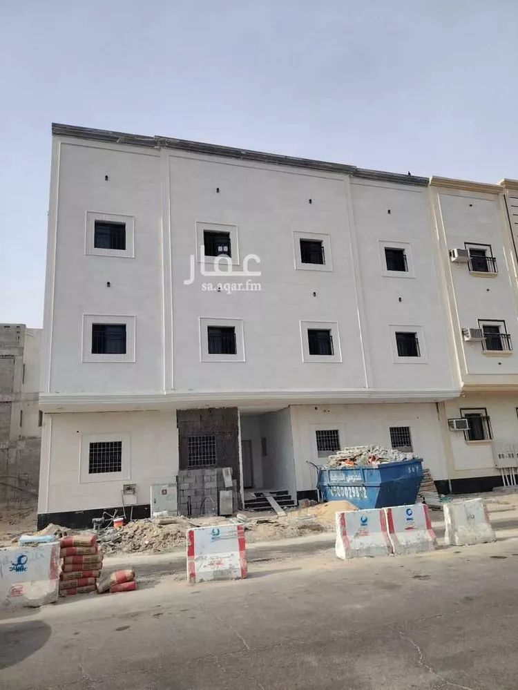 عمارة للبيع في شارع حائل, حي الثقبة, مدينة الخبر, المنطقة الشرقية