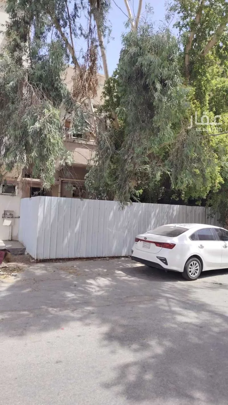 عمارة للبيع في شارع الرابع والعشرون, حي الثقبة, مدينة الخبر, المنطقة الشرقية صورة 2
