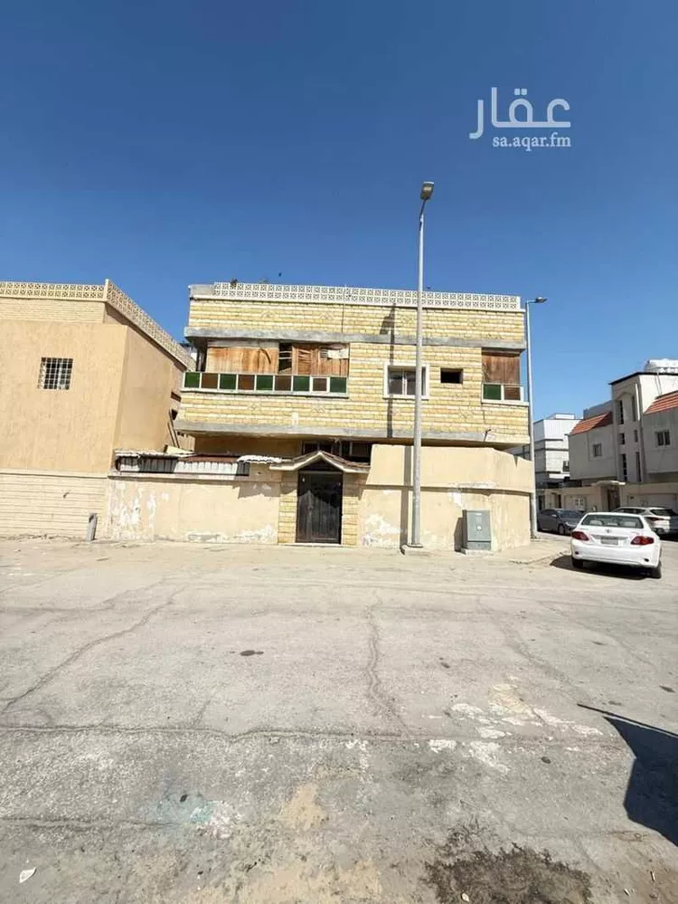 عمارة للبيع في شارع 15ب, حي القادسية, مدينة الدمام, المنطقة الشرقية صورة 2