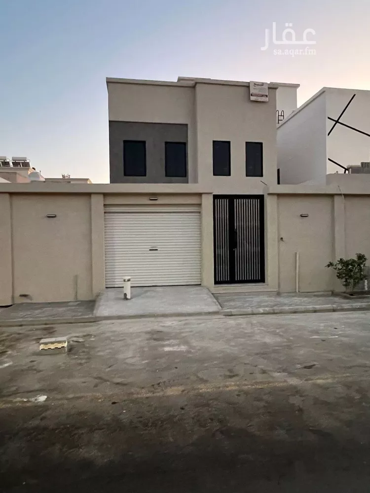 فيلا للبيع في شارع خلف بن عبد الملك, حي الشاطئ الغربي, مدينة الدمام, المنطقة الشرقية صورة 2