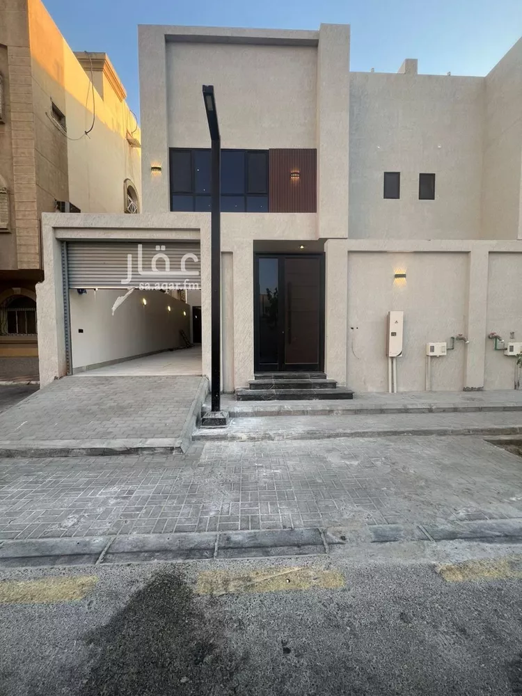 فيلا للبيع في شارع حكم بن محمد, حي الشاطئ الغربي, مدينة الدمام, المنطقة الشرقية