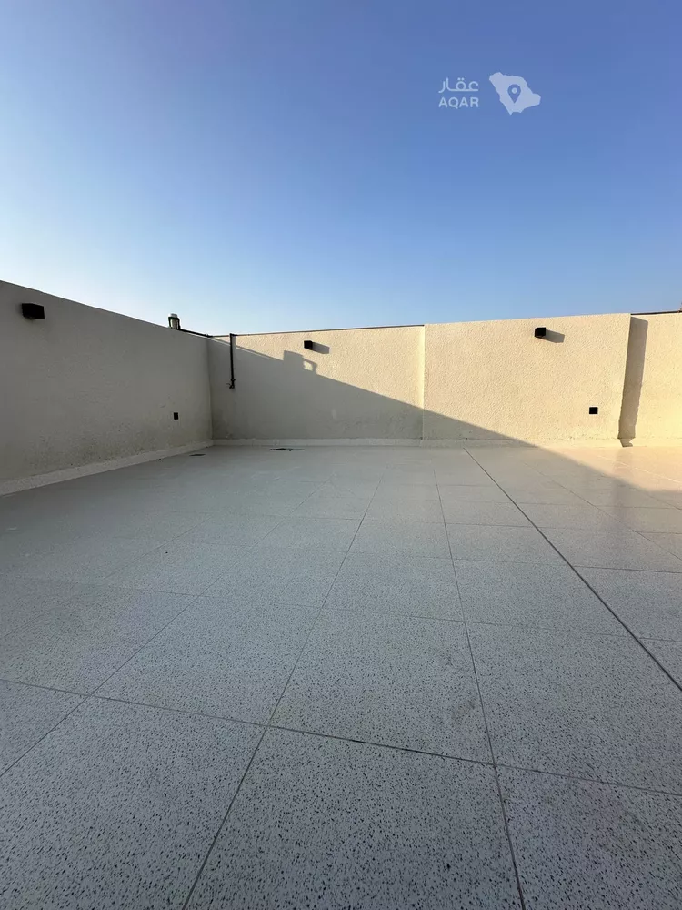 فيلا للبيع في شارع جبير ابن مطعم, حي العزيزية, مدينة الدمام, المنطقة الشرقية 14