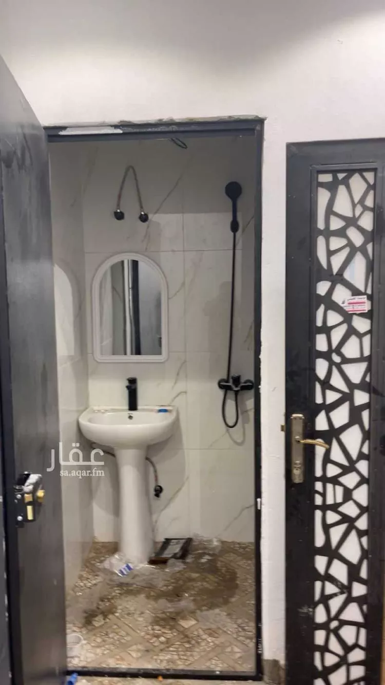 غرفة للإيجار في شارع جلال الدين محمد الطبري ، حي القرينية ، جدة ، جدة صورة 3